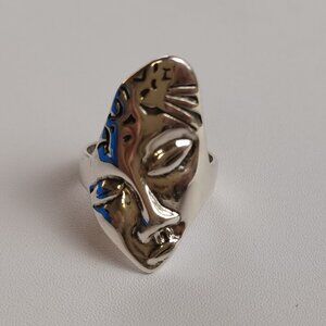 Second-hand women's fashion silver rings